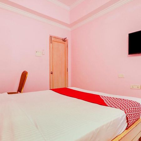 Super Collection O 77115 Vaishnavi Palace 하이데라바드 외부 사진