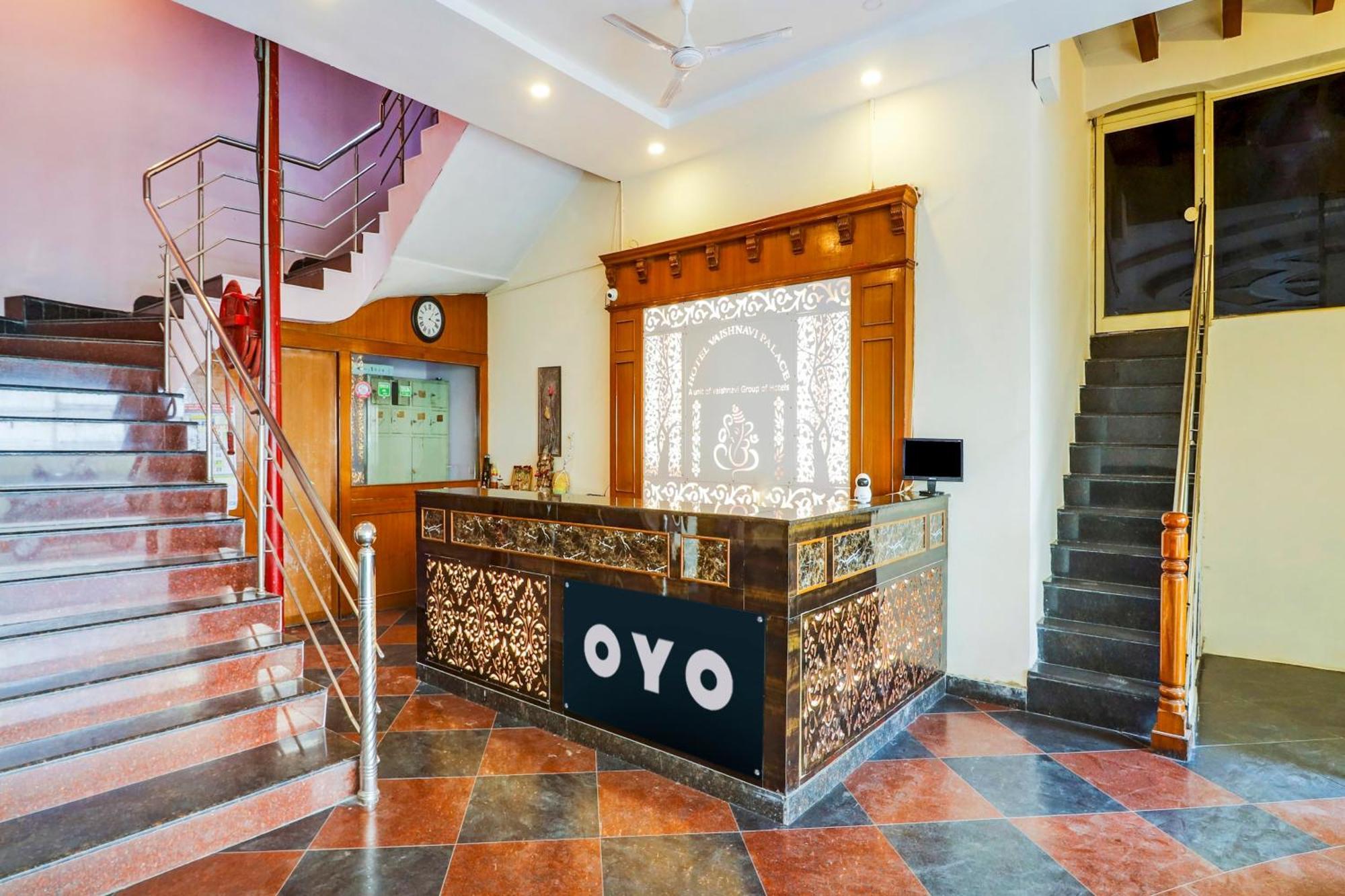 Super Collection O 77115 Vaishnavi Palace 하이데라바드 외부 사진